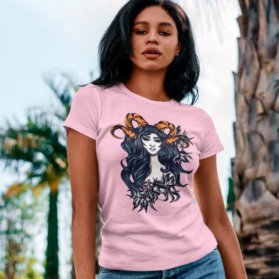 Medusa - Women's T-Shirts